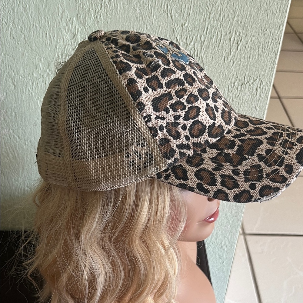 #1379=Leopard Print Women's Cap & WHT Logo W/ blue heart 🩵 - Picture 5 of 7